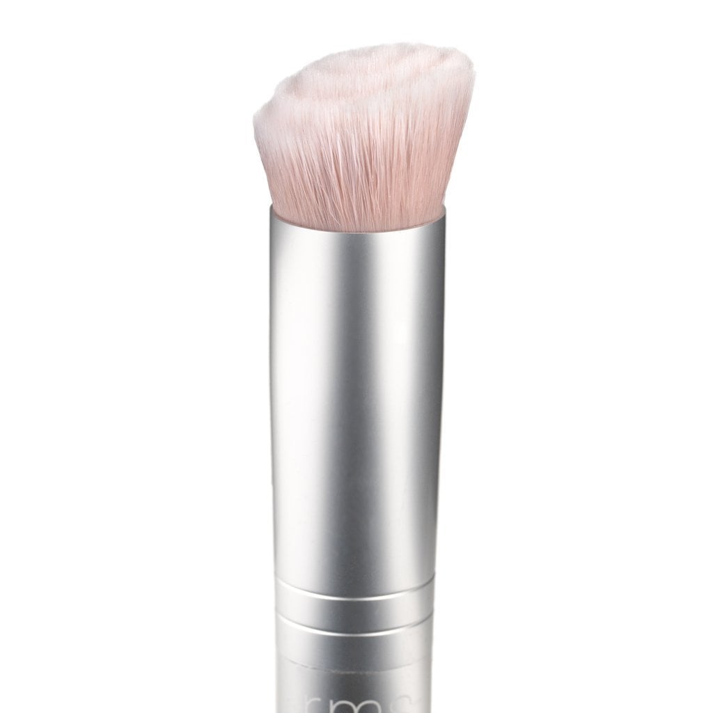 skin-2-skin-foundation-brush-rms-beauty-detail-view_1024