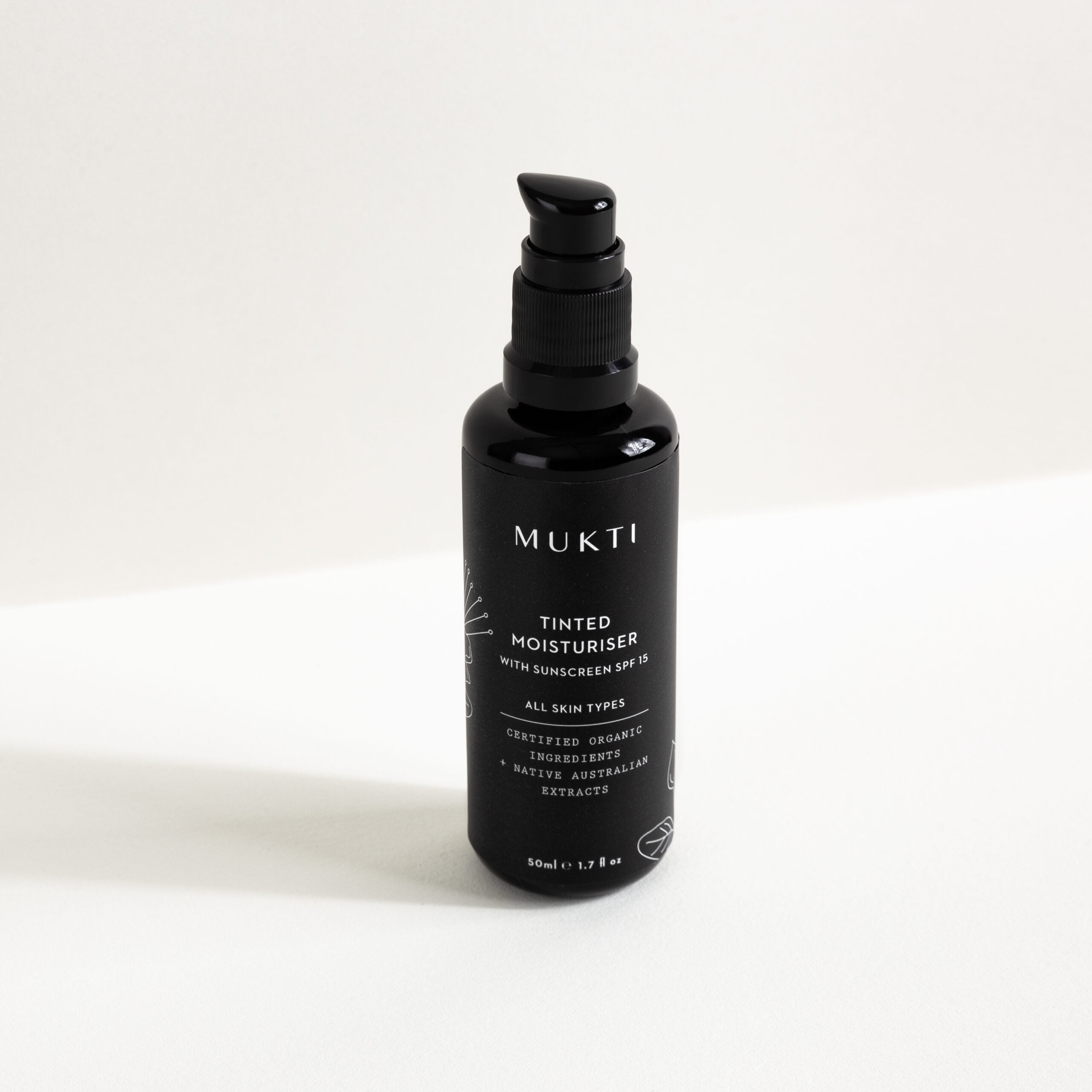 2 MUKTI-ALLSKIN-TintedMoisturiser-01