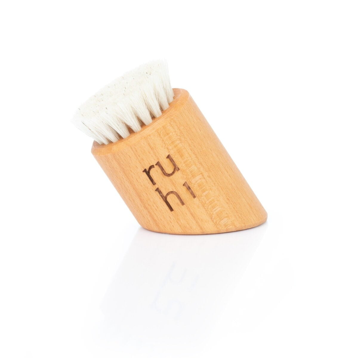 the facial dry brush_2_crop Ruhi vegan Facial Dry Brush