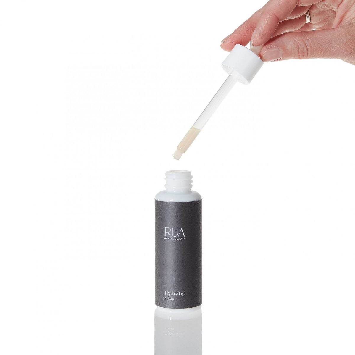 RUA Hydrate Elixir Swatch