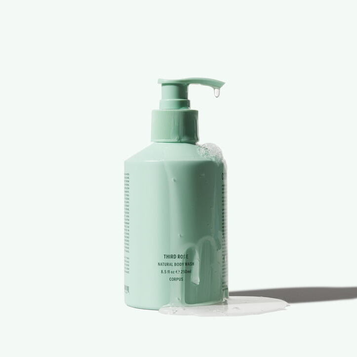 FC93D15B-780F-4125-930D-88CB3B3EB8E5_1_105_c corpus duschgel third rose